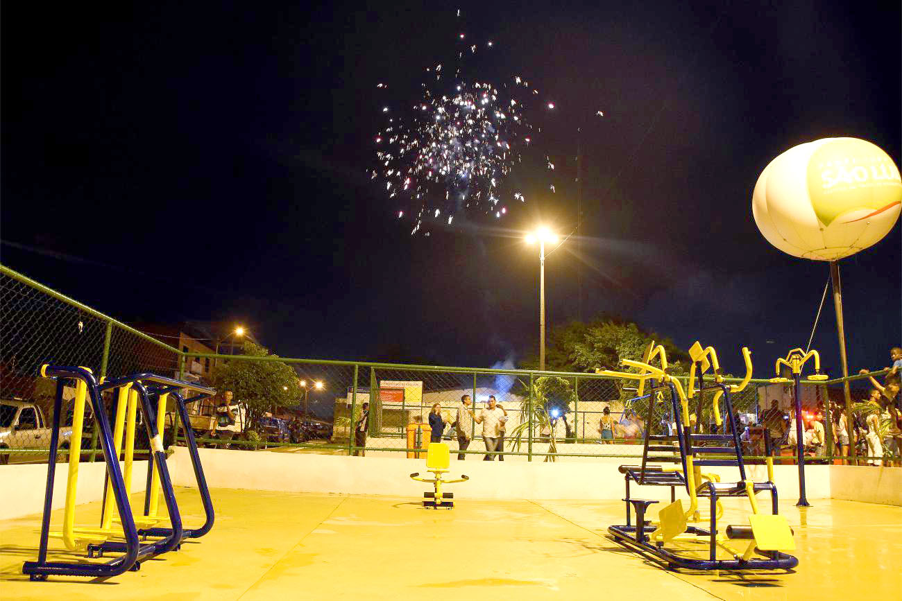 Praça Central, bairro do Turu
