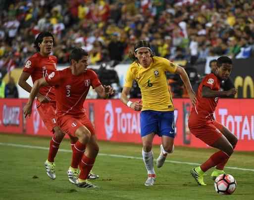 Brasil perde para o Peru e está fora da Copa América