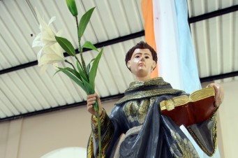 Imagem de Santo Antônio, na igreja do Cohajap