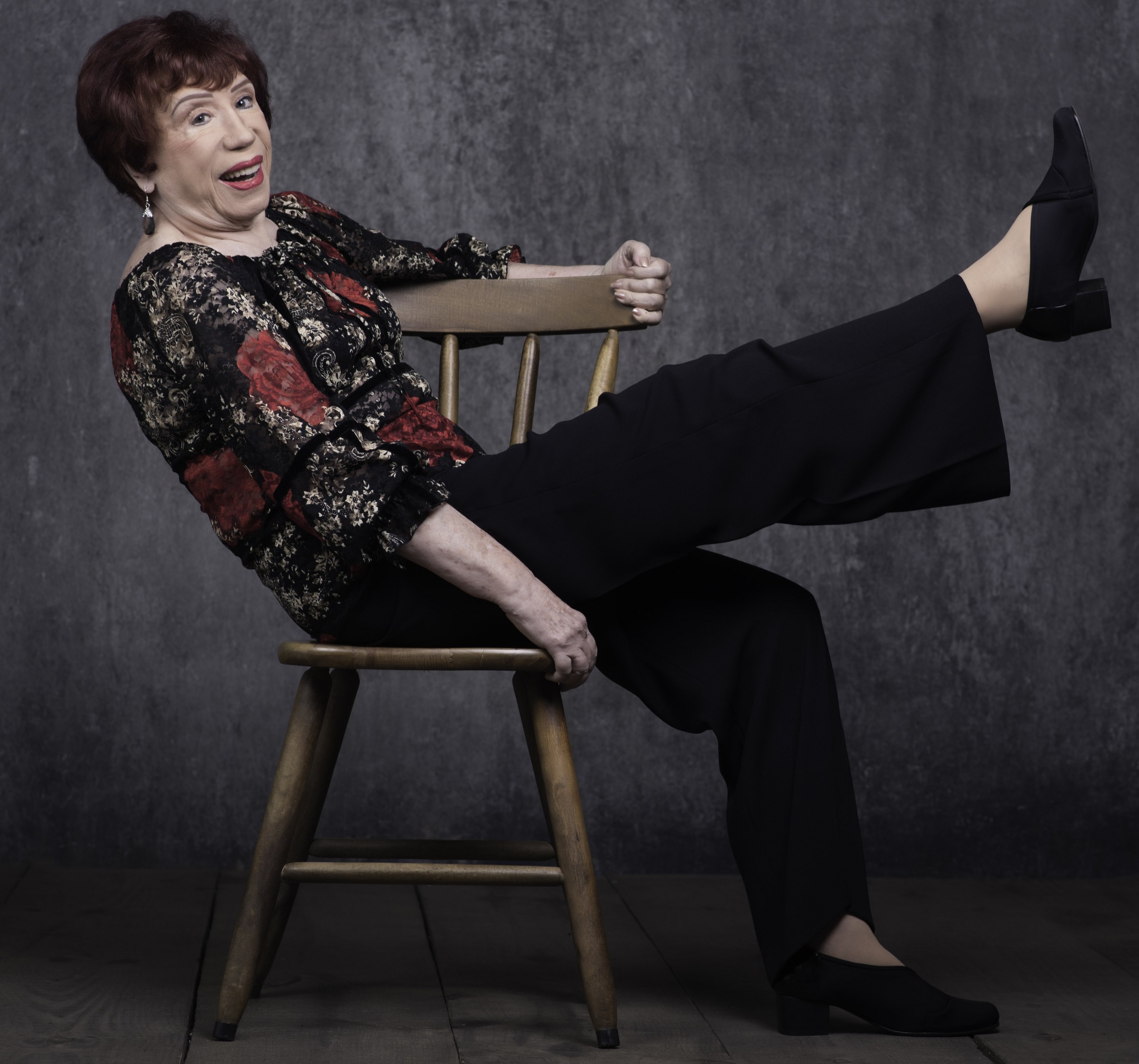 Berta Loran, 90 anos,  lançou seu livro biográfico Berta Loran: 90 Anos de Humor 
