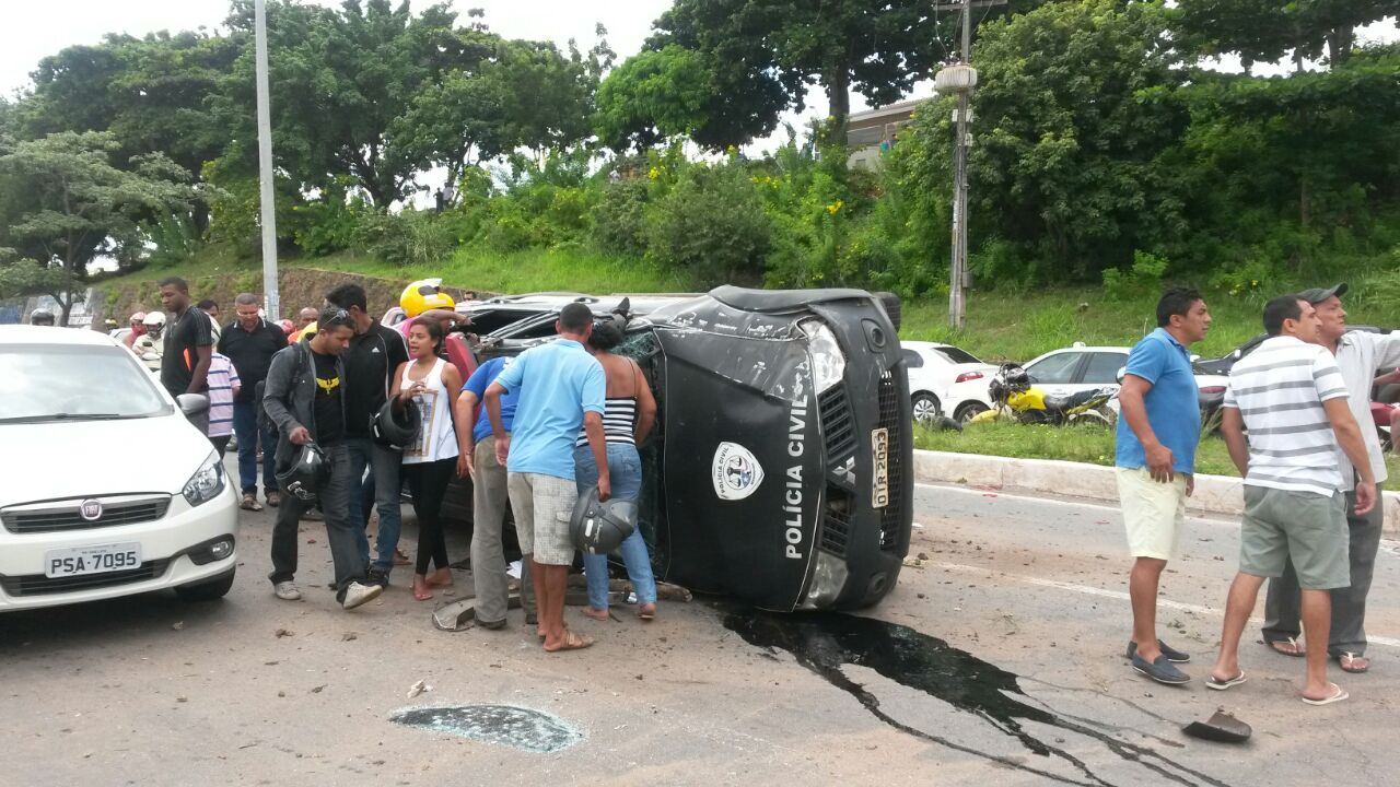 Acidente com Viatura da Polícia Civil