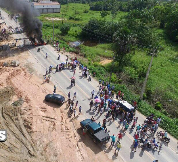 Manifestação no Km 115 da BR 316, Santa Luzia do Paruá, (15/06)
