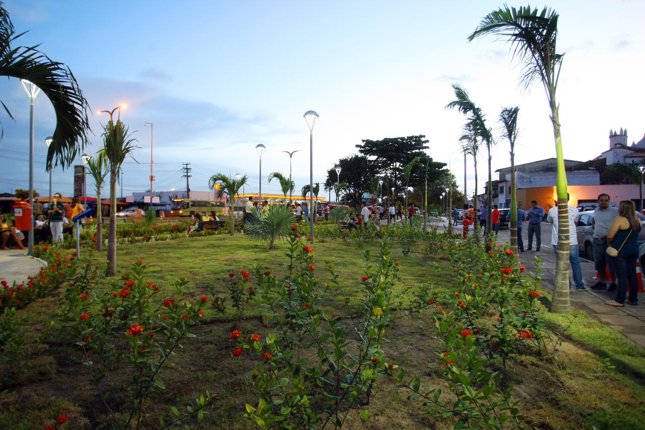 Entregue segunda etapa da reforma da praça do Pescador, no Portinho