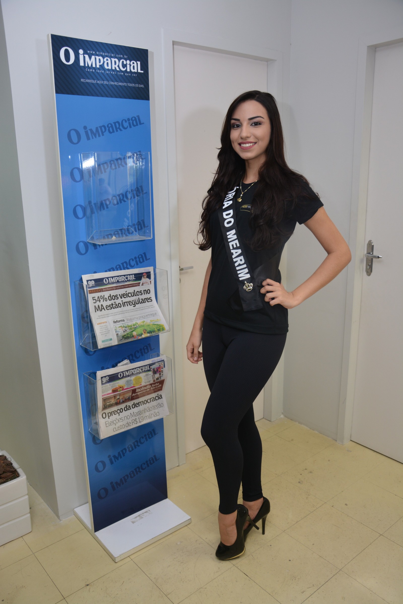 Juliana Lopes, miss Vitória do Mearim, tem 19 anos e 1,73m