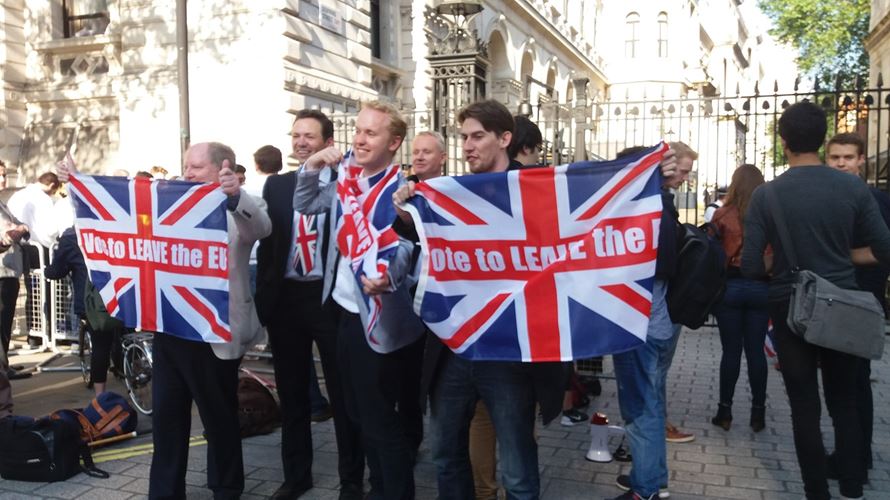 Reino Unido decide sair da UE 