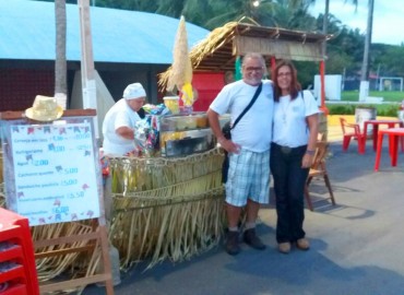 Os jornalistas Am&eacute;lia e Divino compartilham a experi&ecirc;ncia como barraqueiros em festas juninas
