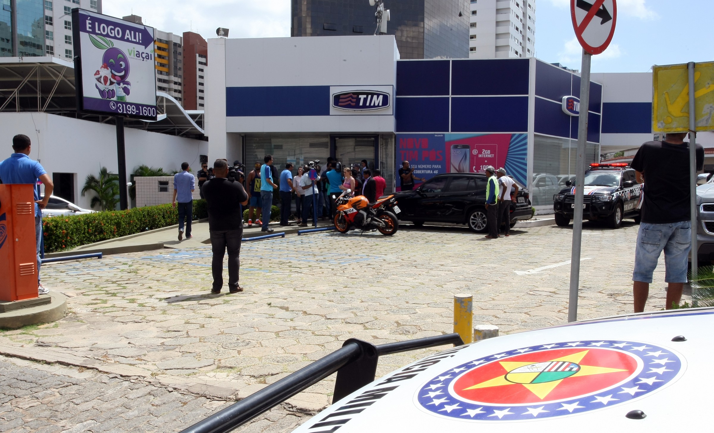 Assalto a loja no Renascença