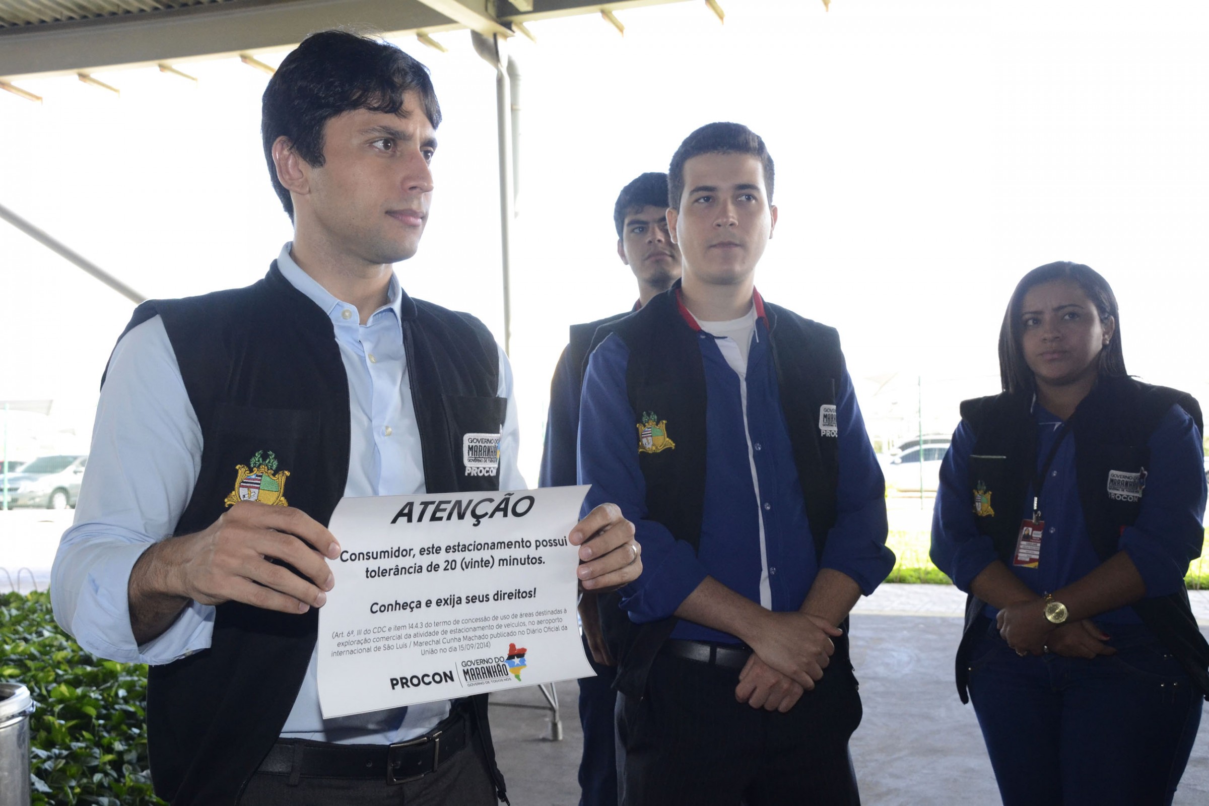 Procon fiscaliza e multa estacionamento do aeroporto Marechal da Cunha Machado