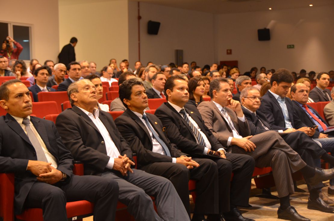 Ato contra o PL 257 aconteceu na sede da PGJ