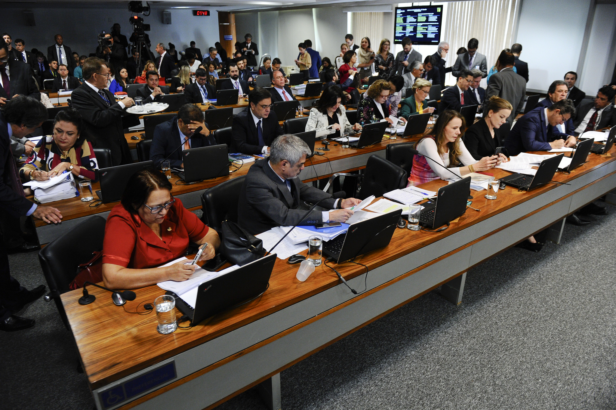 Comissão de Impeachment no Senado 