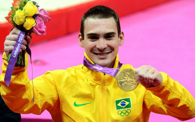 O ginasta Arthur Zanetti foi um dos três medalhistas de ouro nas últimas Olimpíadas em Londres
