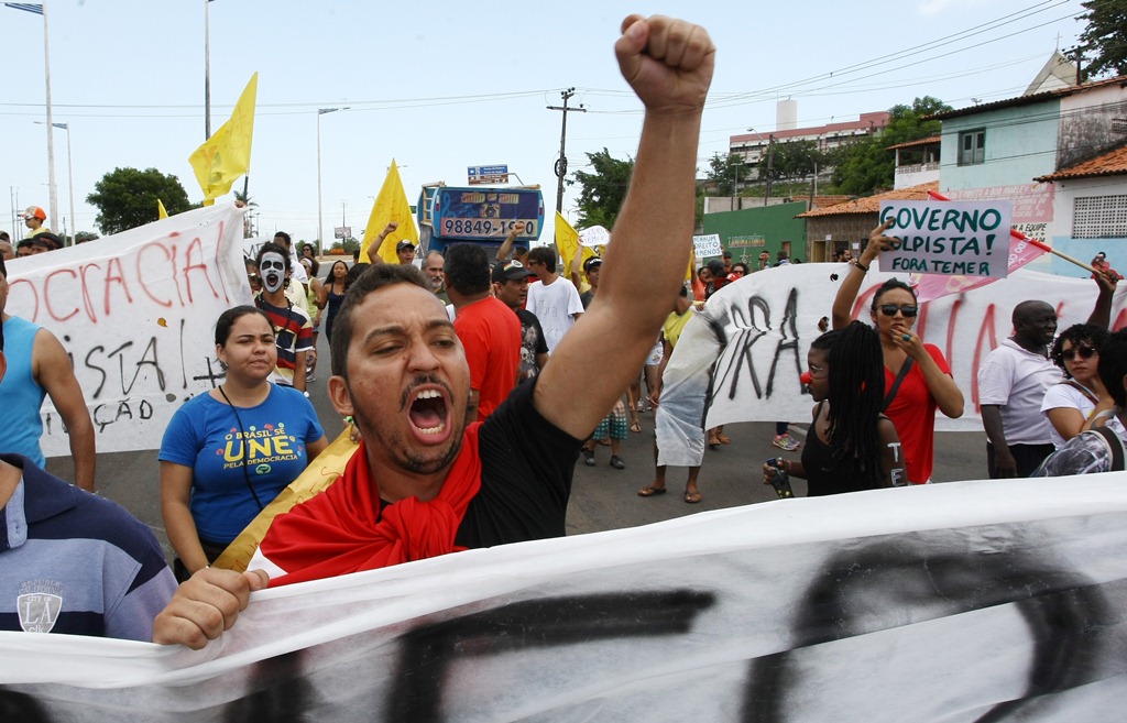 Movimentos organizaram o protesto Fora Temer em São Luís (Honório Moreira/O Imparcial)