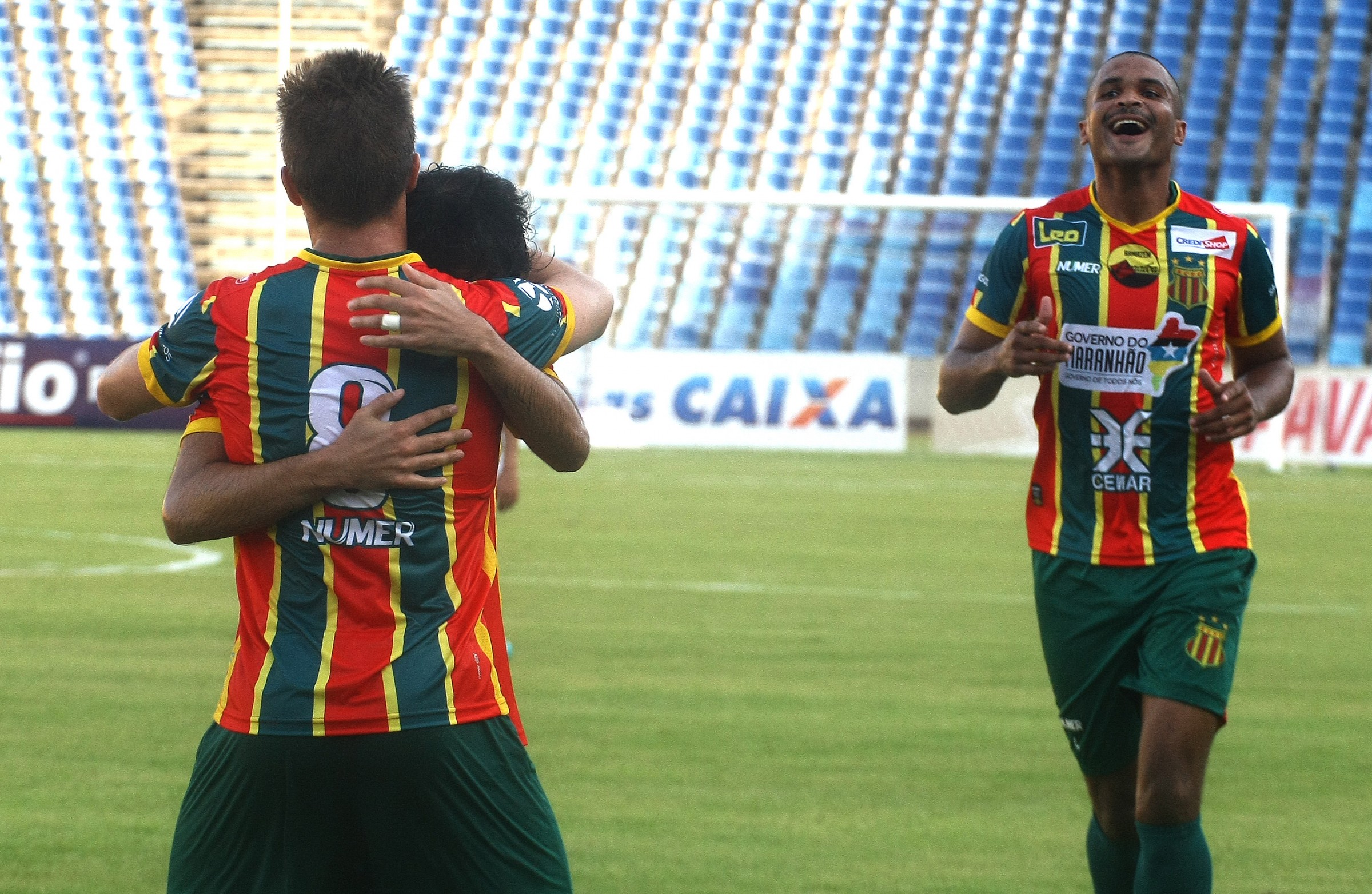 Sampaio vence o Luverdense por 2x0.