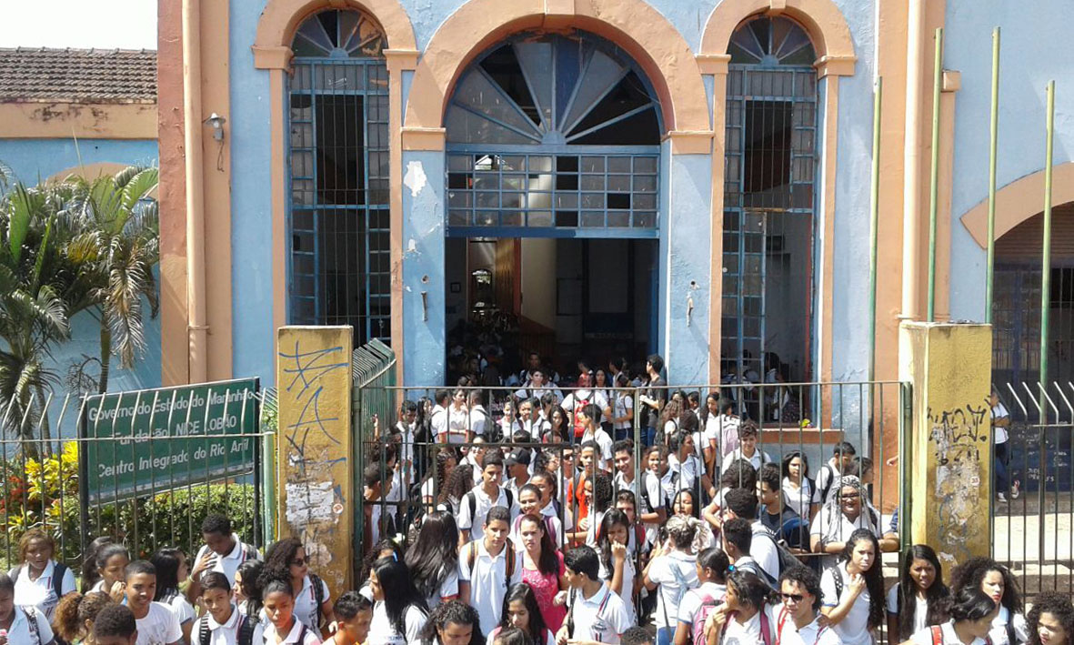 Movimento realizado por alunos do Cintra